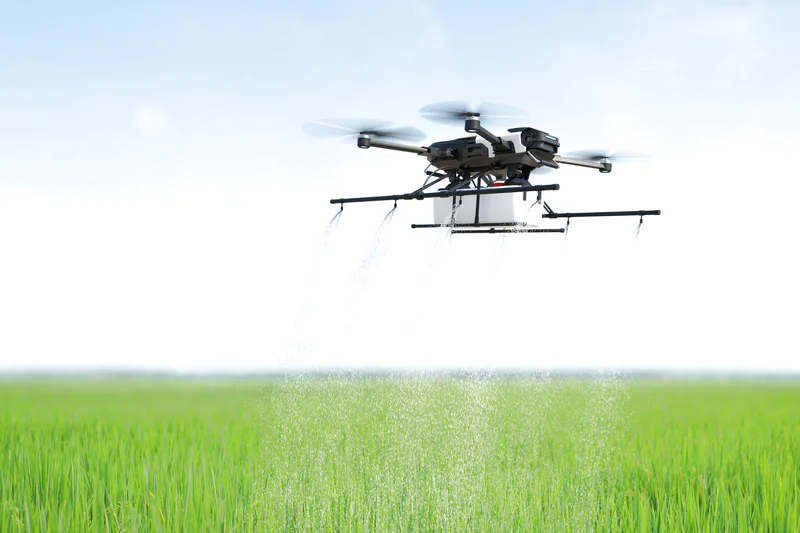 Dịch vụ phun thuốc diệt cỏ bằng drone tại Đà Nẵng
